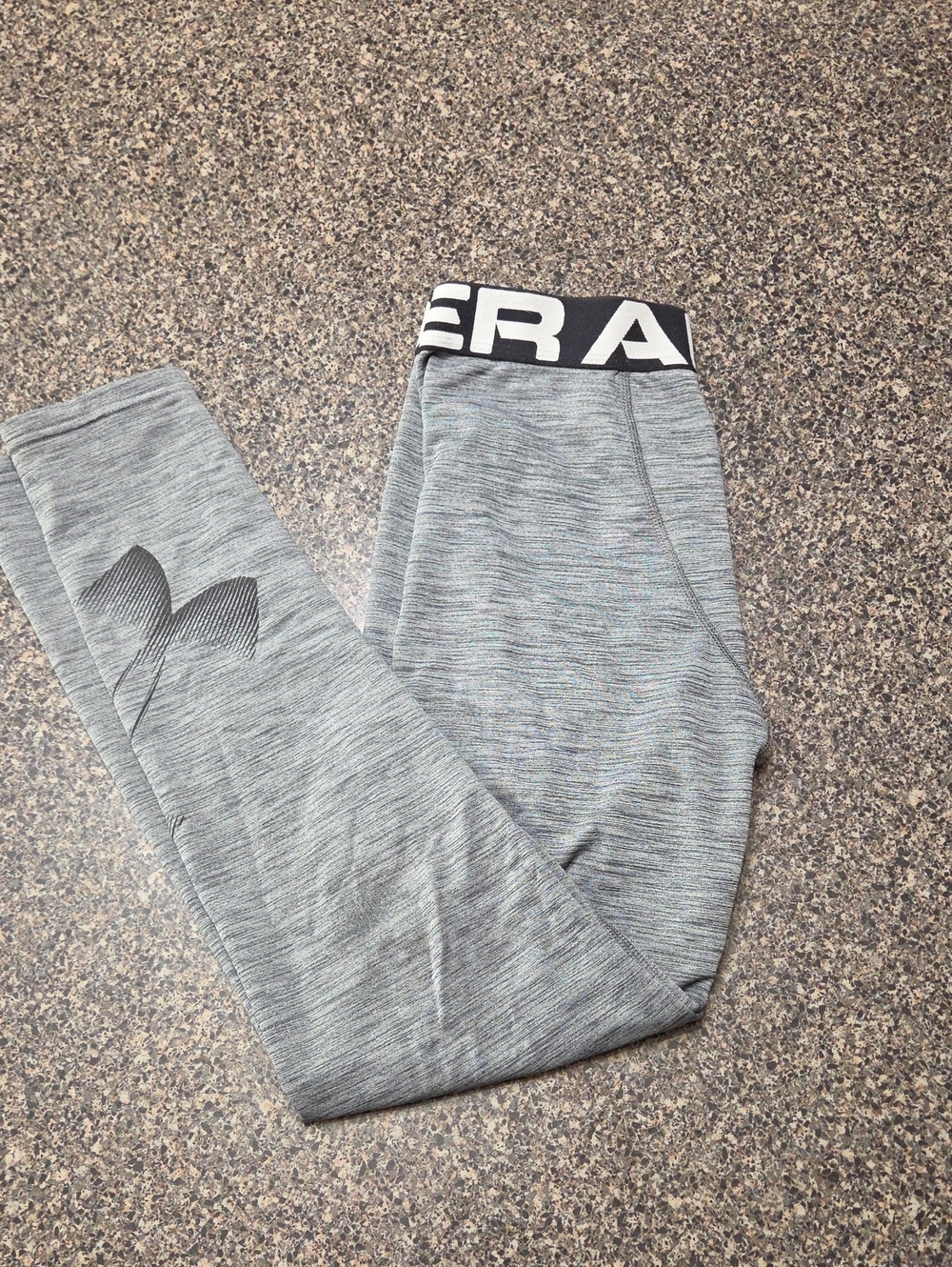 Boys Under Armour Heather Gray Performance Leggings with Branded Waistband